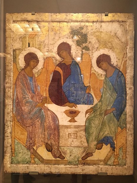 L'icône de la Trinité est une icône peinte par Andreï Roublev entre 1410 et 1427. Il s'agit de la plus connue des icônes russes représentant la Trinité.