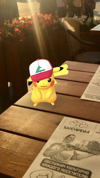 Pikachu aime Moscou. Il vient nous faire un petit coucou :)