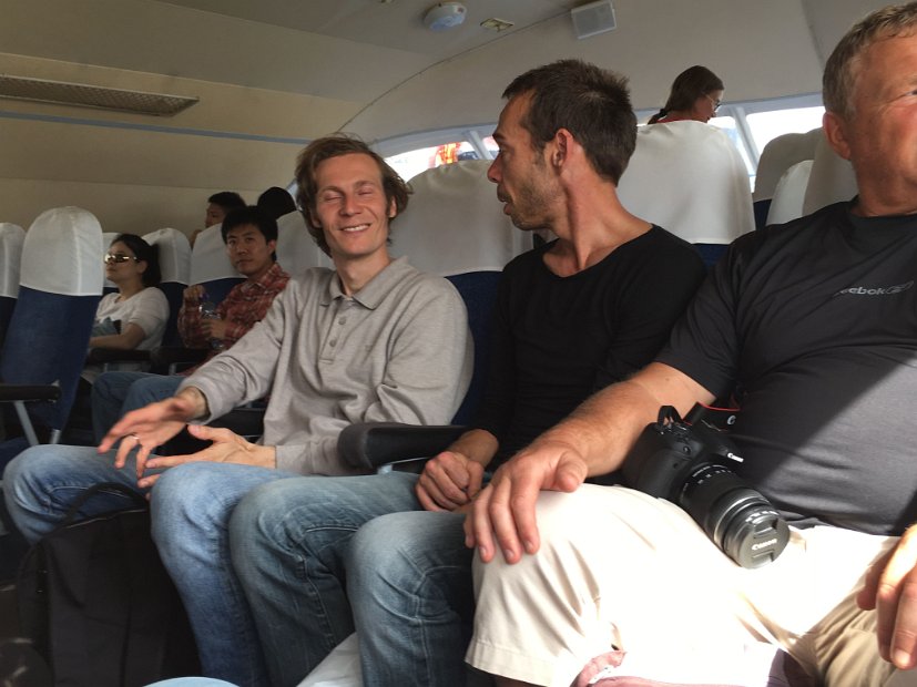 A bord du bateau, nous retrouvons Serguei qui nous attendait à la gare de SPB et accompagnait un couple pour la visite de Peterhof.